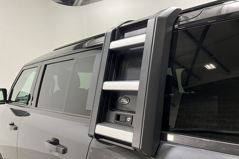 Used Land Rover Defender 2024 for sale - 78028107: Photo 44