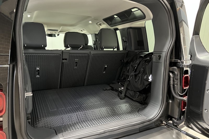 Used Land Rover Defender 2024 for sale - 78028107: Photo 45