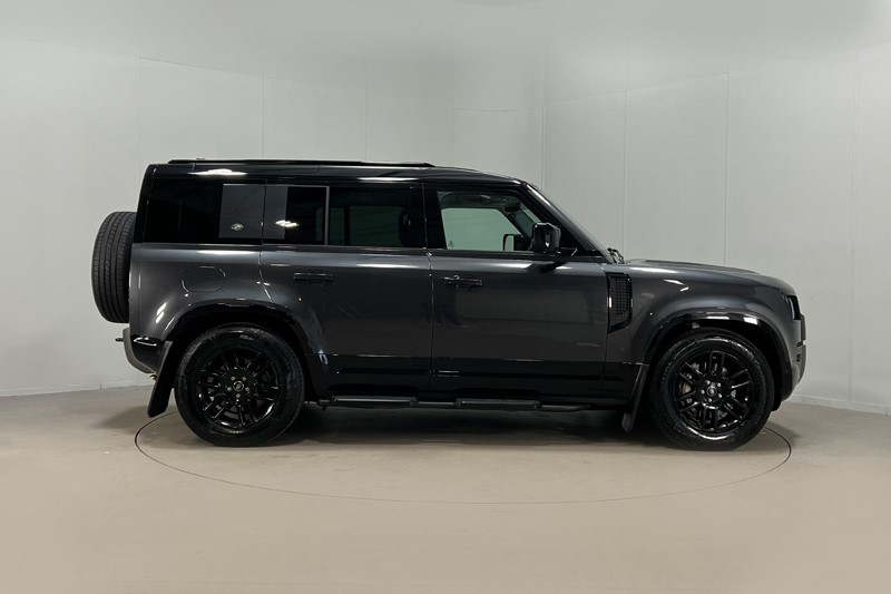 Used Land Rover Defender 2024 for sale - 78028107: Photo 5