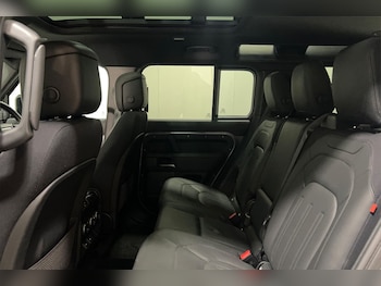 Used Land Rover Defender 2023 for sale - 78733021: Photo
