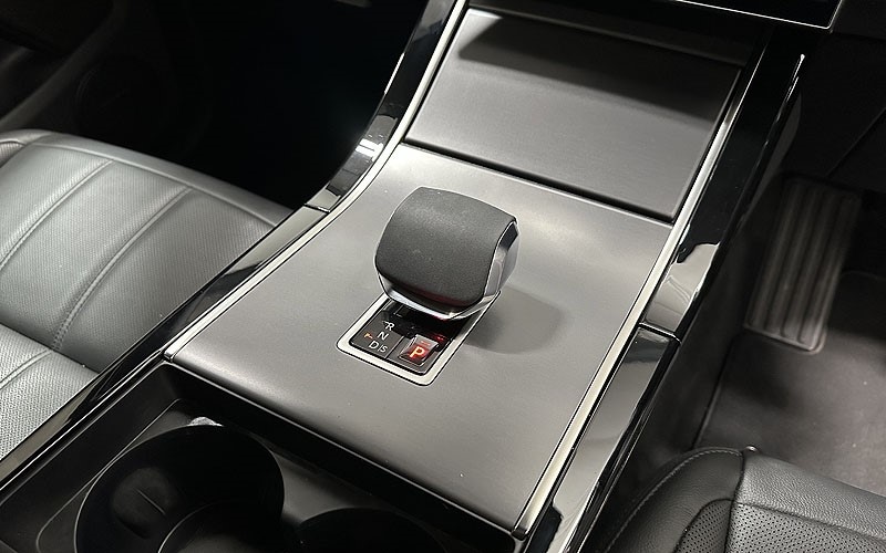 Used Land Rover Range Rover Evoque 2025 for sale - 76981116: Photo 13