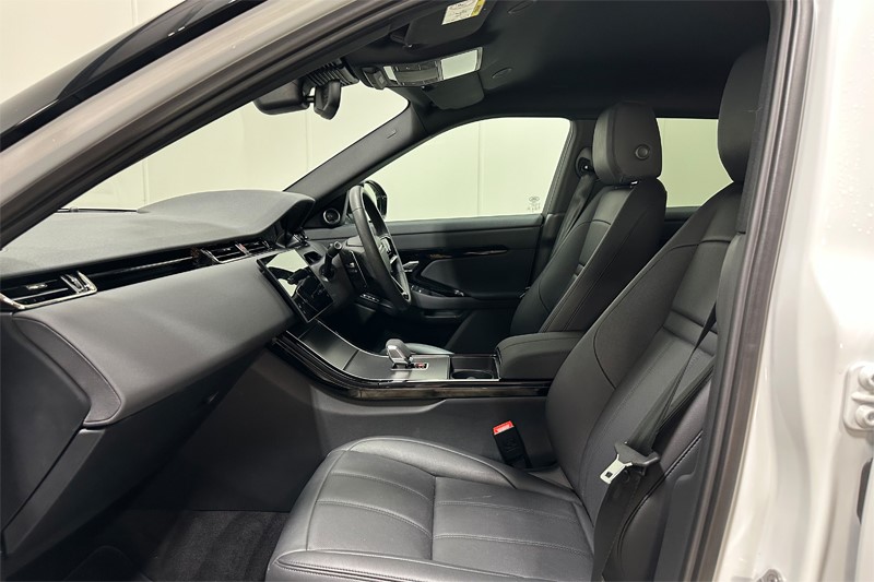 Used Land Rover Range Rover Evoque 2025 for sale - 76981116: Photo 3