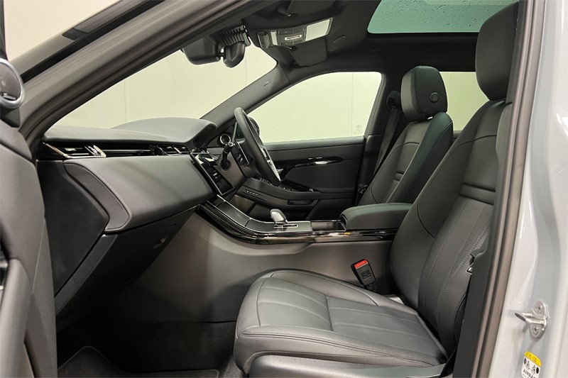 Used Land Rover Range Rover Evoque 2025 for sale - 77528237: Photo 3