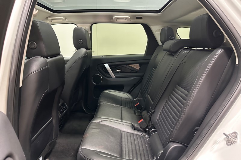 Used Land Rover Discovery Sport 2023 for sale - 77406448: Photo 4