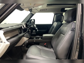 Used Land Rover Defender 2023 for sale - 79087919: Photo