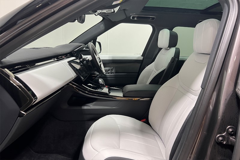 Used Land Rover Range Rover Sport 2023 for sale - 76980975: Photo 3