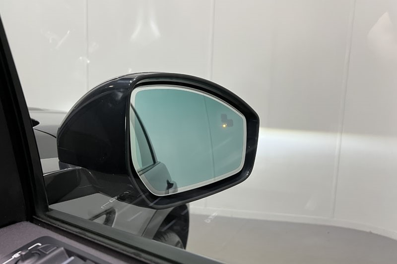 Used Land Rover Discovery Sport 2020 for sale - 77135845: Photo 24