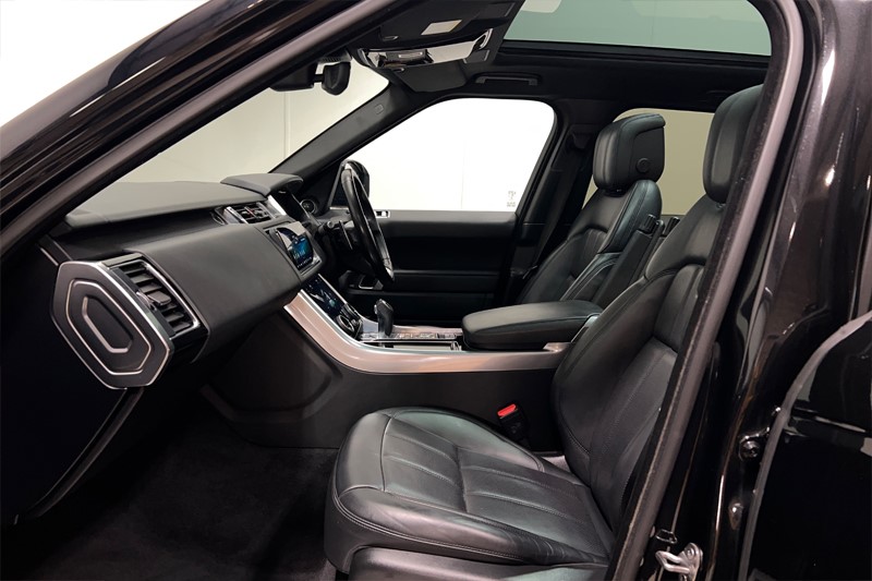 Used Land Rover Range Rover Sport 2021 for sale - 77233679: Photo 3