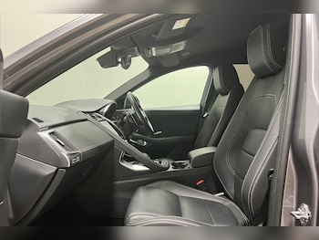 Used Jaguar E-Pace 2023 for sale - 79512302: Photo