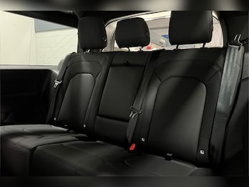 Used Land Rover Defender 2026 for sale - 78744847: Photo
