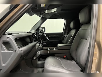 Used Land Rover Defender 2025 for sale - 79021201: Photo
