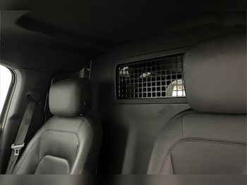 Used Land Rover Defender 2025 for sale - 79021201: Photo