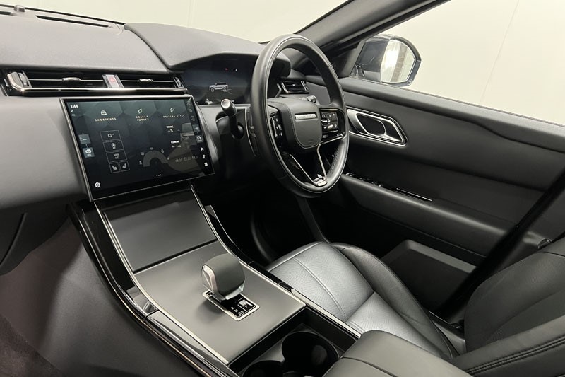 Used Land Rover Range Rover Velar 2024 for sale - 76981909: Photo 36