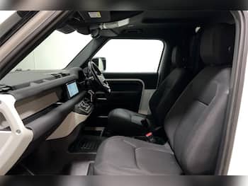 Used Land Rover Defender 2022 for sale - 79640431: Photo