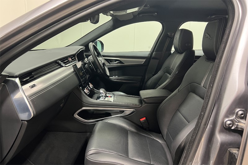 Used Jaguar F-Pace 2022 for sale - 76981044: Photo 3