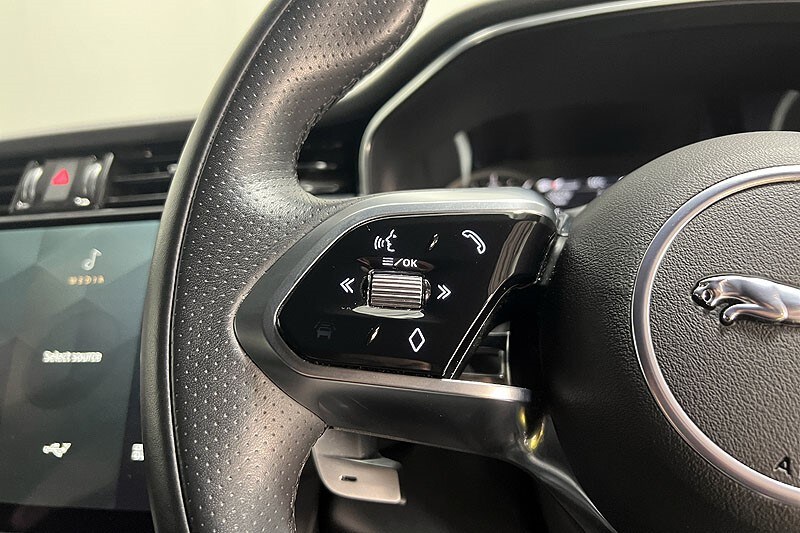 Used Jaguar F-Pace 2022 for sale - 76981044: Photo 30