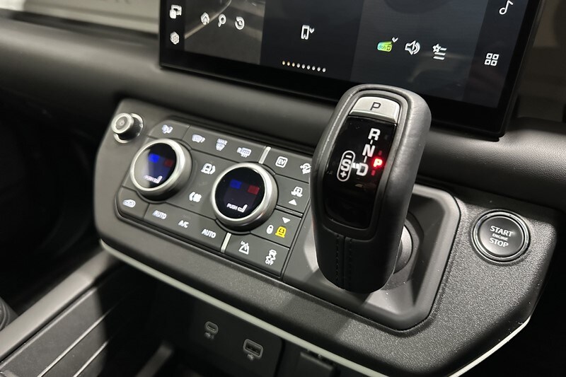 Used Land Rover Defender 2024 for sale - 78131487: Photo 14