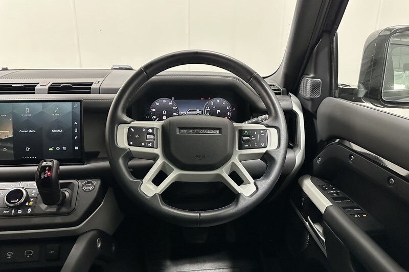 Used Land Rover Defender 2024 for sale - 78131487: Photo 16