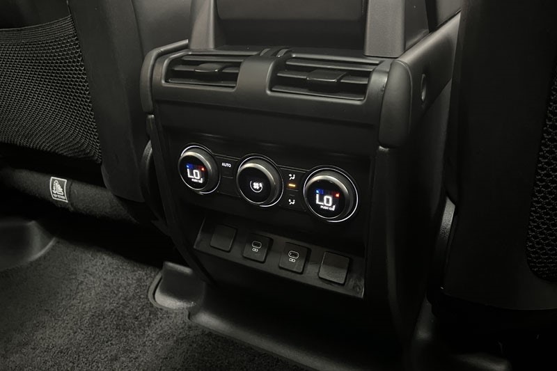 Used Land Rover Defender 2024 for sale - 77965398: Photo 18