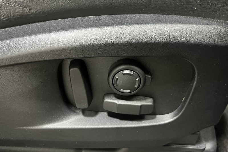 Used Land Rover Defender 2024 for sale - 77965398: Photo 25