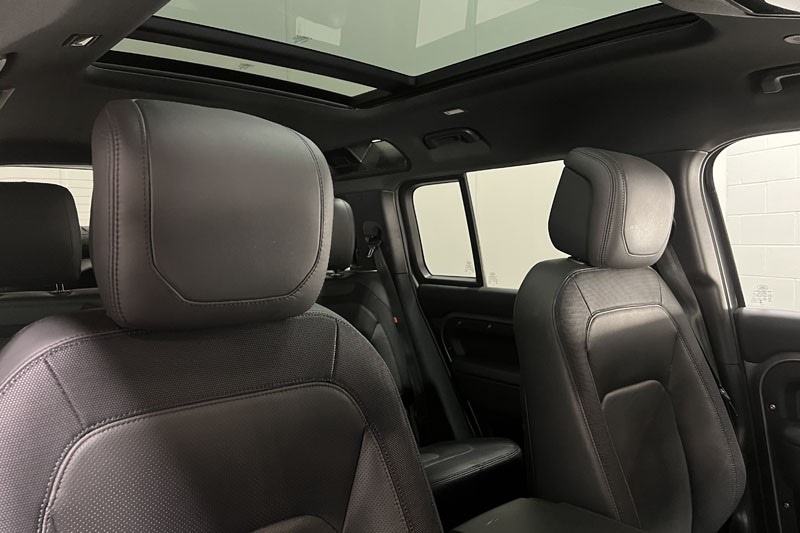 Used Land Rover Defender 2024 for sale - 77965398: Photo 27