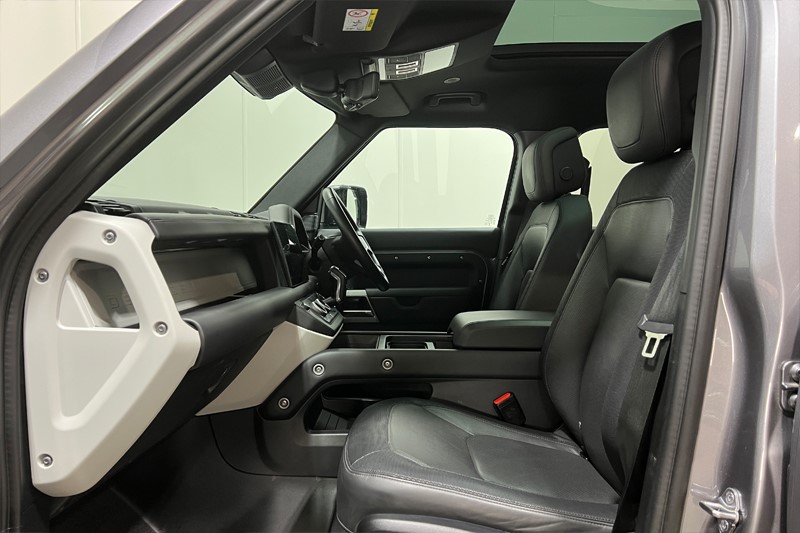 Used Land Rover Defender 2024 for sale - 77965398: Photo 3