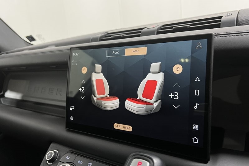 Used Land Rover Defender 2024 for sale - 77965398: Photo 36