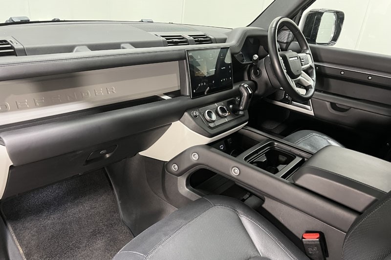 Used Land Rover Defender 2024 for sale - 77965398: Photo 38