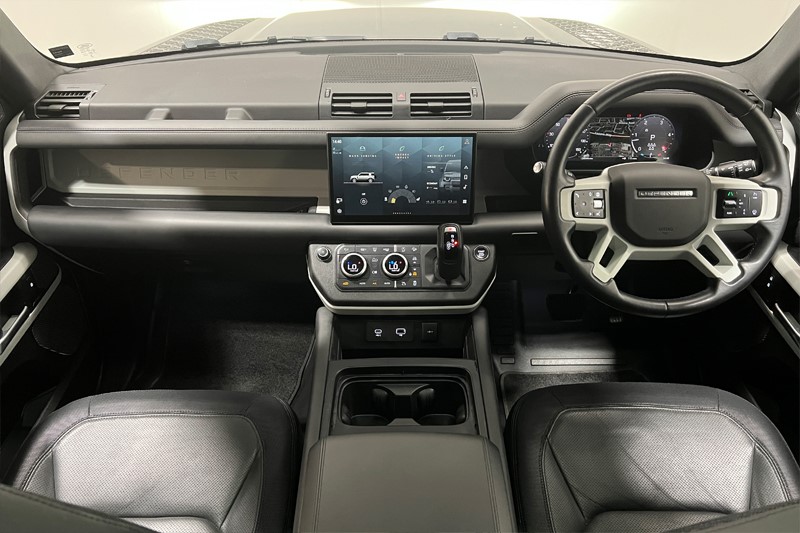 Used Land Rover Defender 2024 for sale - 77965398: Photo 9