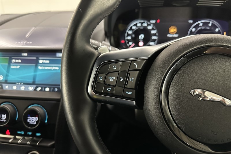 Used Jaguar F-Type 2023 for sale - 77649903: Photo 28