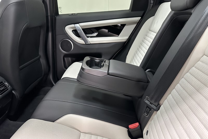 Used Land Rover Discovery Sport 2023 for sale - 77888382: Photo 40