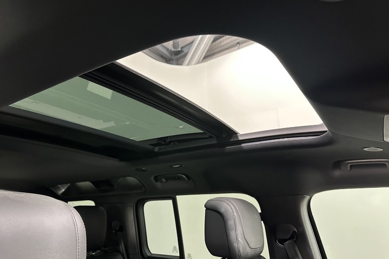 Used Land Rover Defender 2024 for sale - 78190459: Photo 28