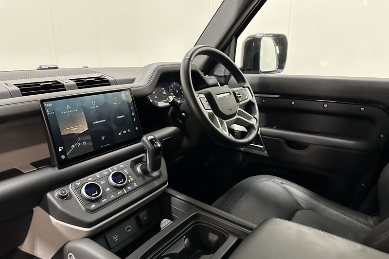 Used Land Rover Defender 2024 for sale - 78190459: Photo 40