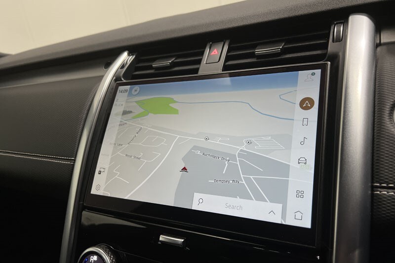 Used Land Rover Discovery 2022 for sale - 77973665: Photo 11