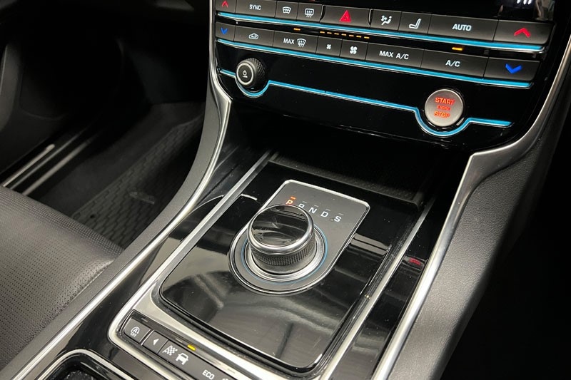 Used Jaguar XF 2019 for sale - 77151621: Photo 13