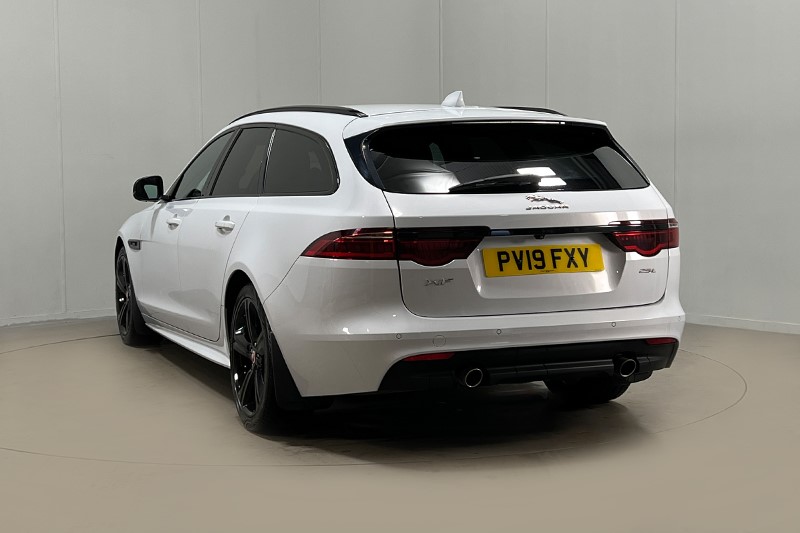 Used Jaguar XF 2019 for sale - 77151621: Photo 2