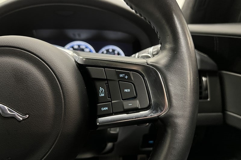 Used Jaguar XF 2019 for sale - 77151621: Photo 28