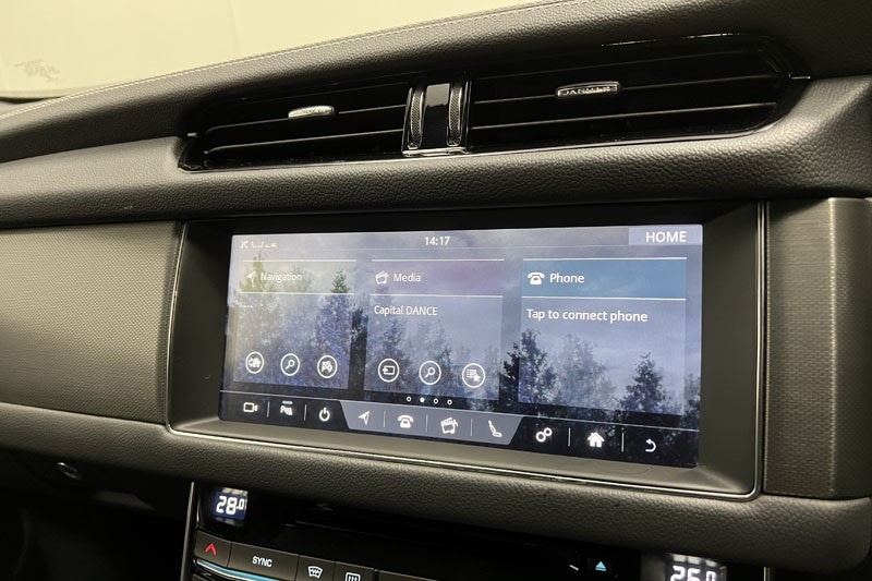 Used Jaguar XF 2019 for sale - 77151621: Photo 31