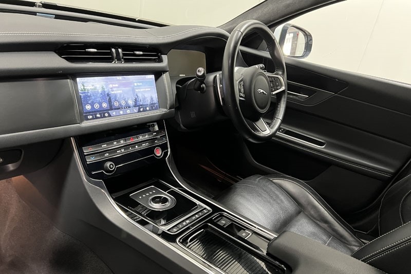 Used Jaguar XF 2019 for sale - 77151621: Photo 36