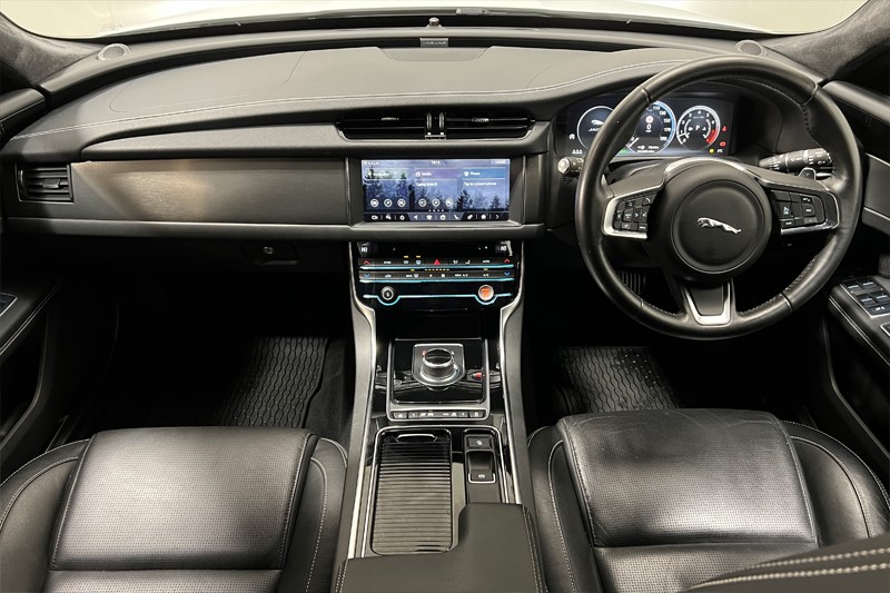 Used Jaguar XF 2019 for sale - 77151621: Photo 9