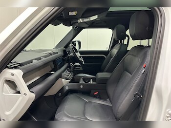 Used Land Rover Defender 2022 for sale - 78081277: Photo