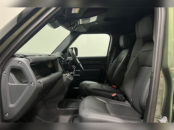 Used Land Rover Defender 2026 for sale - 79333158: Photo