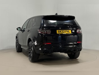 Used Land Rover Discovery Sport 2022 for sale - 76980816: Photo