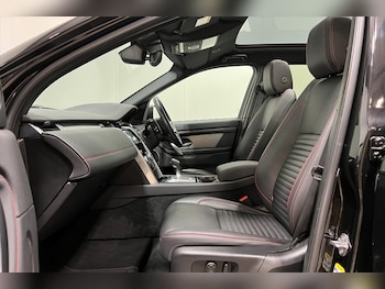 Used Land Rover Discovery Sport 2022 for sale - 76980816: Photo