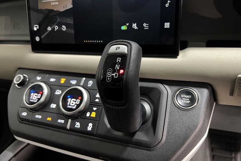 Used Land Rover Defender 2023 for sale - 77973669: Photo 13