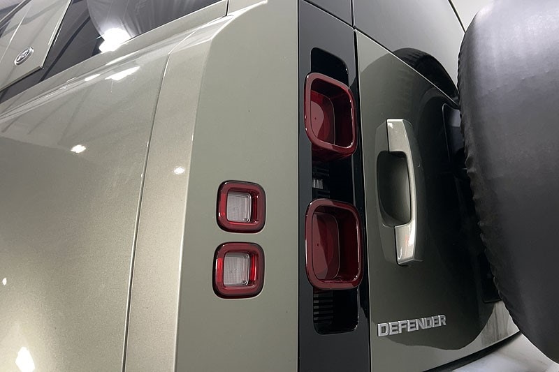 Used Land Rover Defender 2023 for sale - 77973669: Photo 19