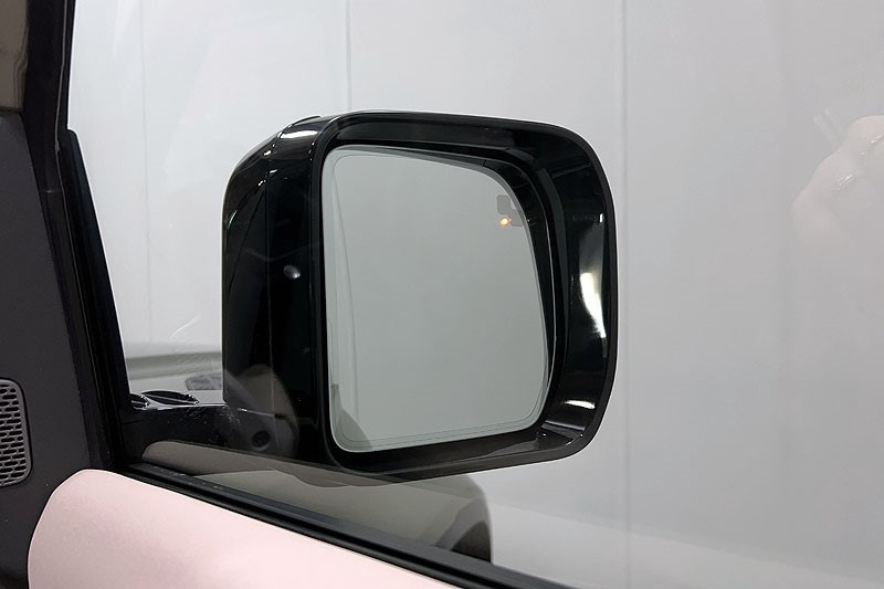 Used Land Rover Defender 2023 for sale - 77973669: Photo 24