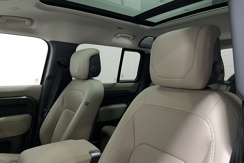 Used Land Rover Defender 2023 for sale - 77973669: Photo 44