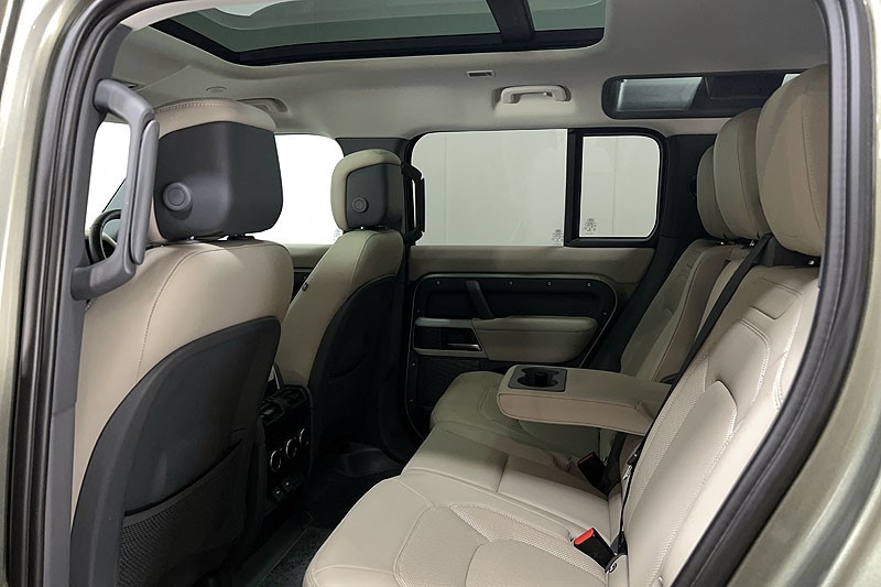 Used Land Rover Defender 2023 for sale - 77973669: Photo 50