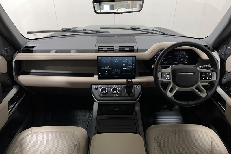 Used Land Rover Defender 2023 for sale - 77973669: Photo 9